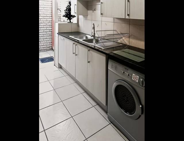 3 BEDROOM TOWNHOUSE FOR SALE IN BRAMLEY PARK